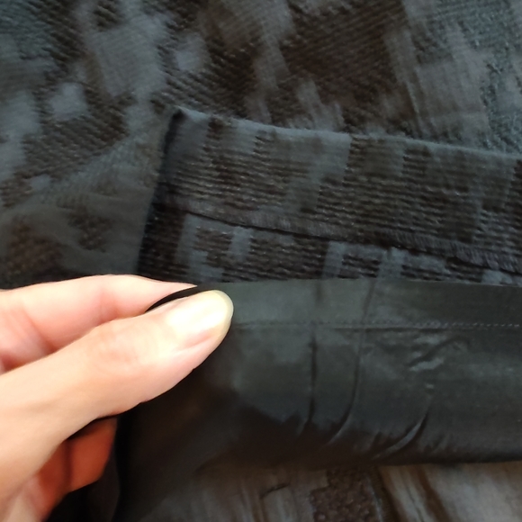 LOFT Black, Embroidered Houndstooth Skirt, Size 10 misses. - Picture 6 of 8